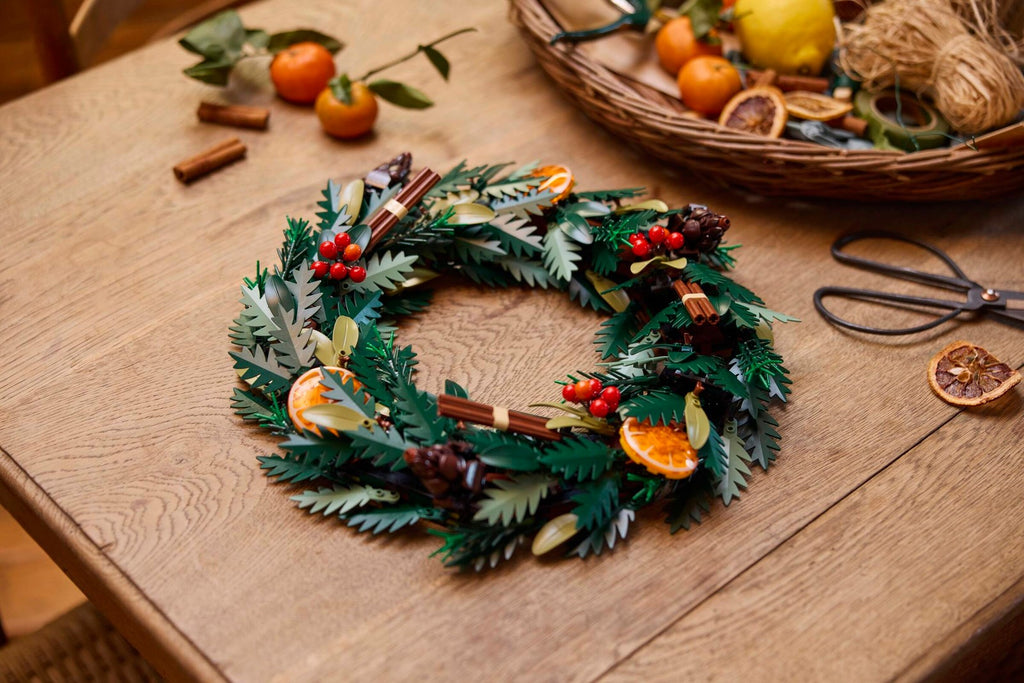 LEGO 10340 Wreath – on display