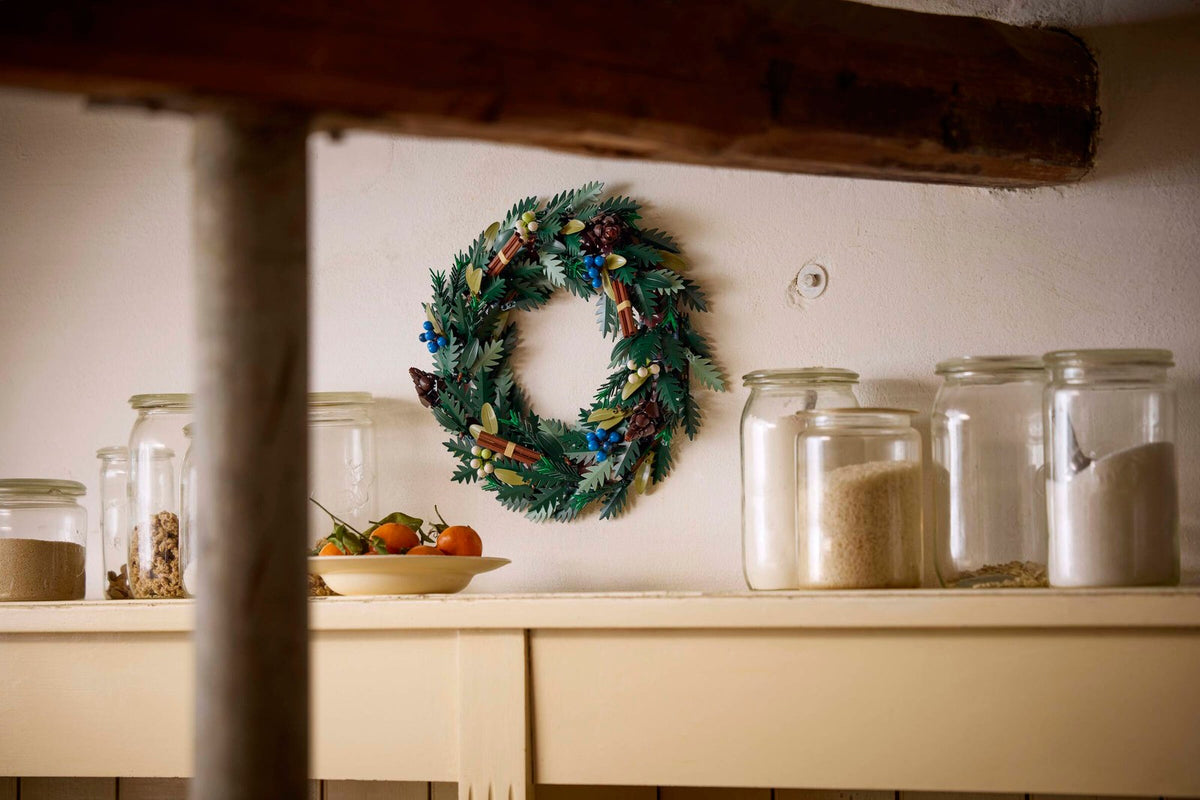 LEGO 10340 Wreath – on display