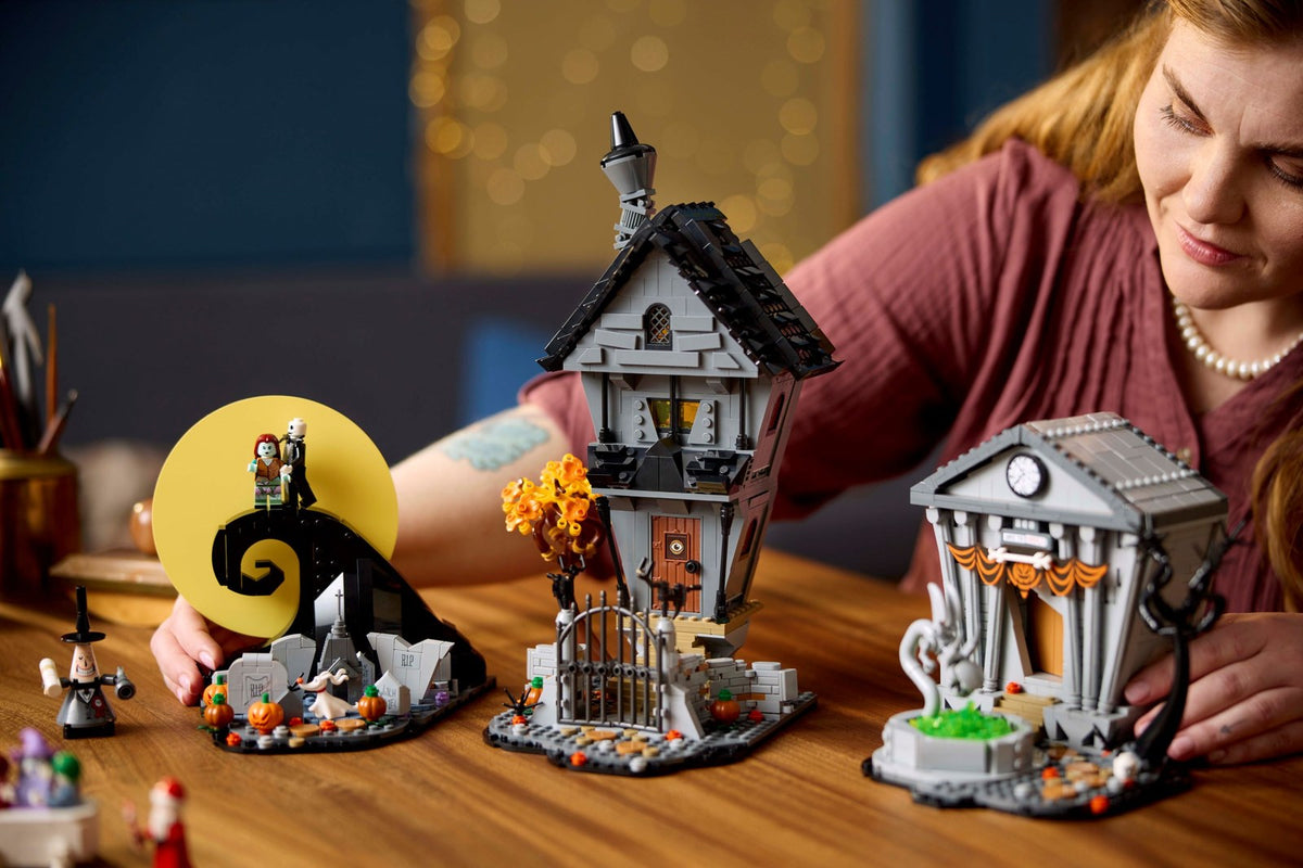 LEGO 21351 Disney Tim Burton's The Nightmare Before Christmas – on display