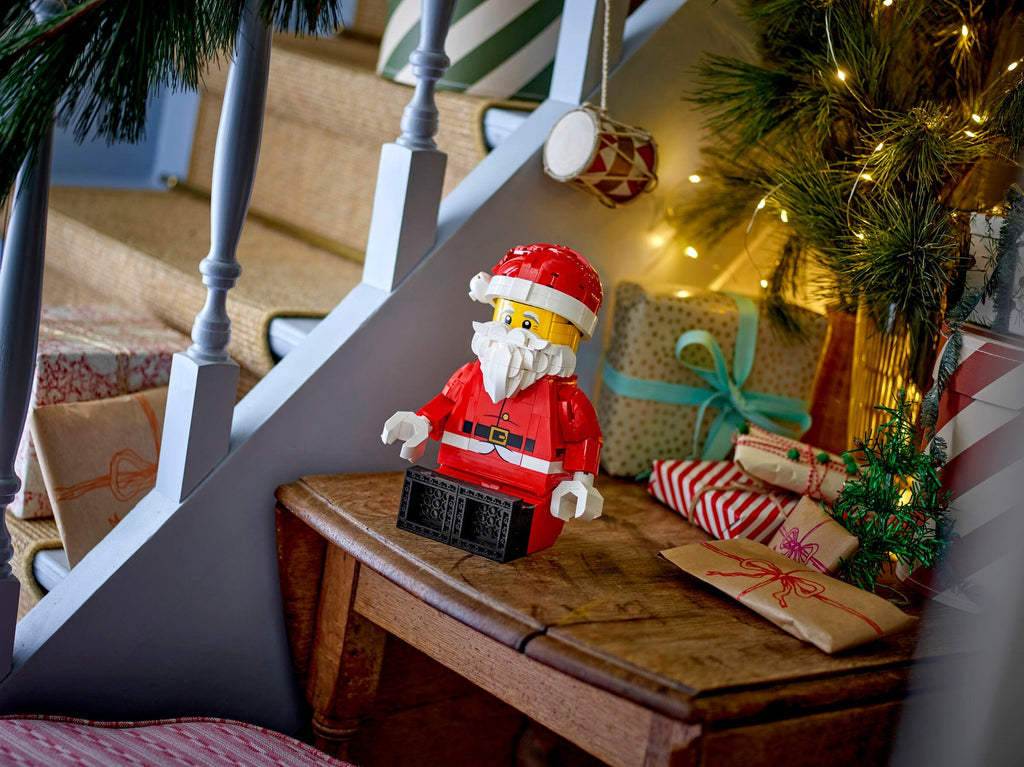 LEGO 40820 Up-Scaled Santa Minifigure – on display