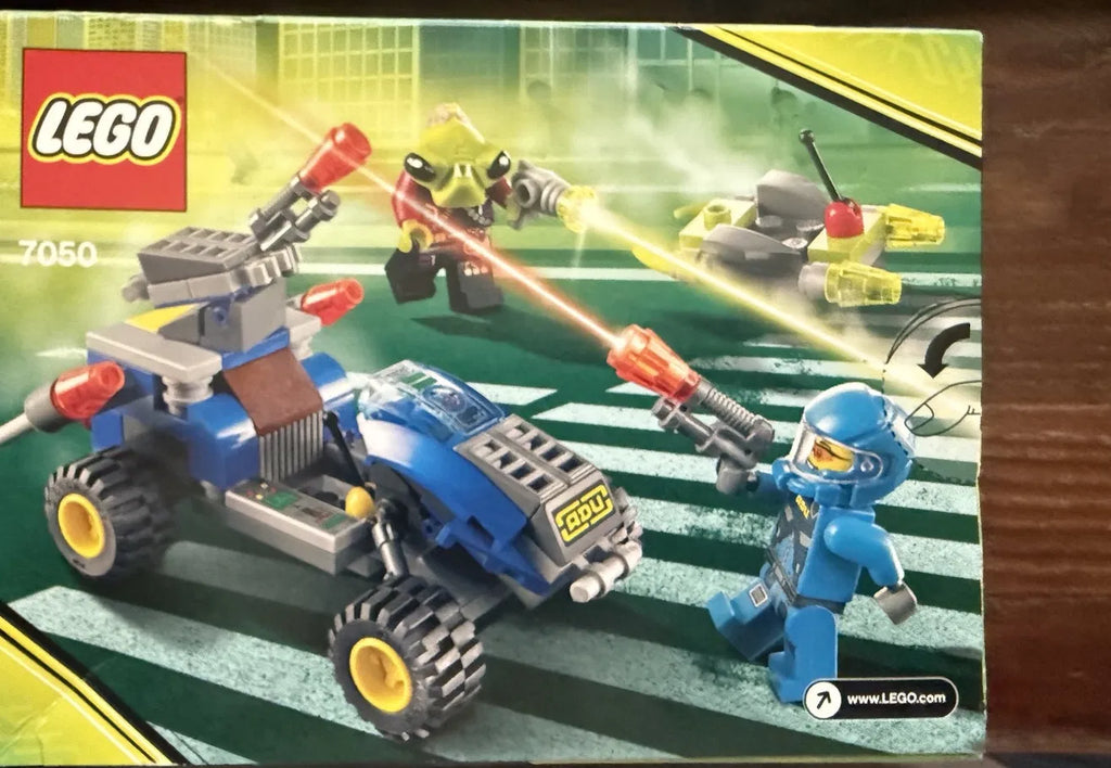 LEGO 7050 Alien Defender – actual box, back