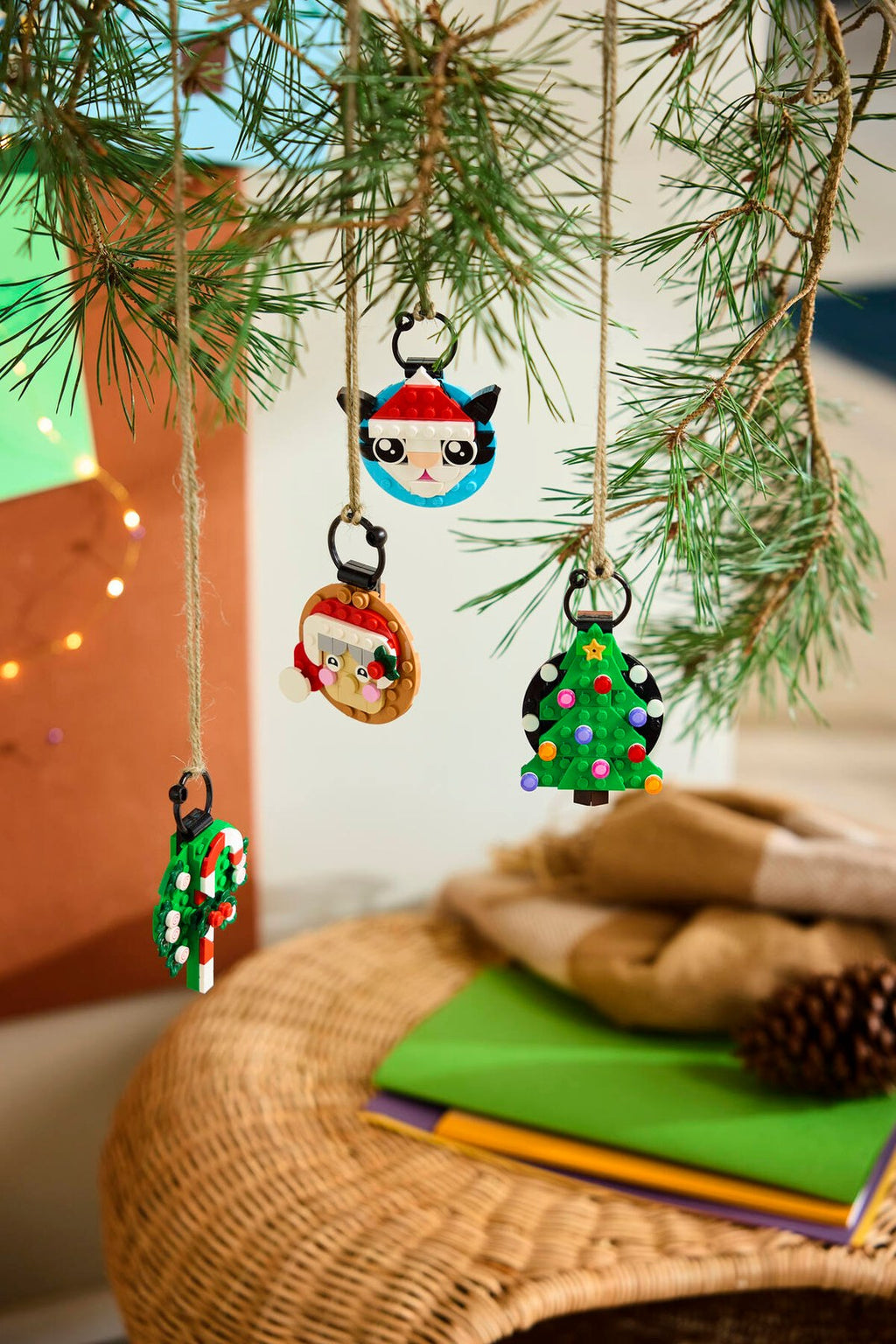 LEGO 40862 Holiday Ornament Selection 2 – on display